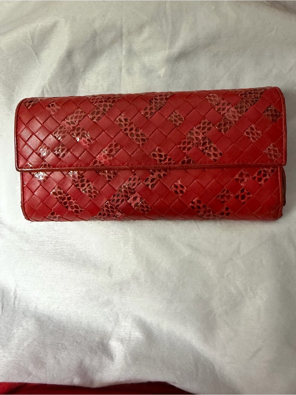 Bottega Veneta Red Woven Intrecciato Leather Fold Clutch Long Wallet